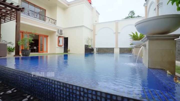 10 Adu Mewah Rumah Fuji VS Nikita Mirzani, Dulu Dihina Kini Mendadak Akrab, Sama-Sama Kaya Raya?