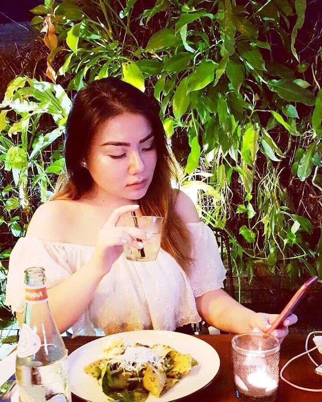Masih Ingat Cindy Cenora, Penyanyi Cilik `Aku Cinta Rupiah`? Hilang Secara Misterius, Nasib & Penampilannya Kini Bikin Syok
