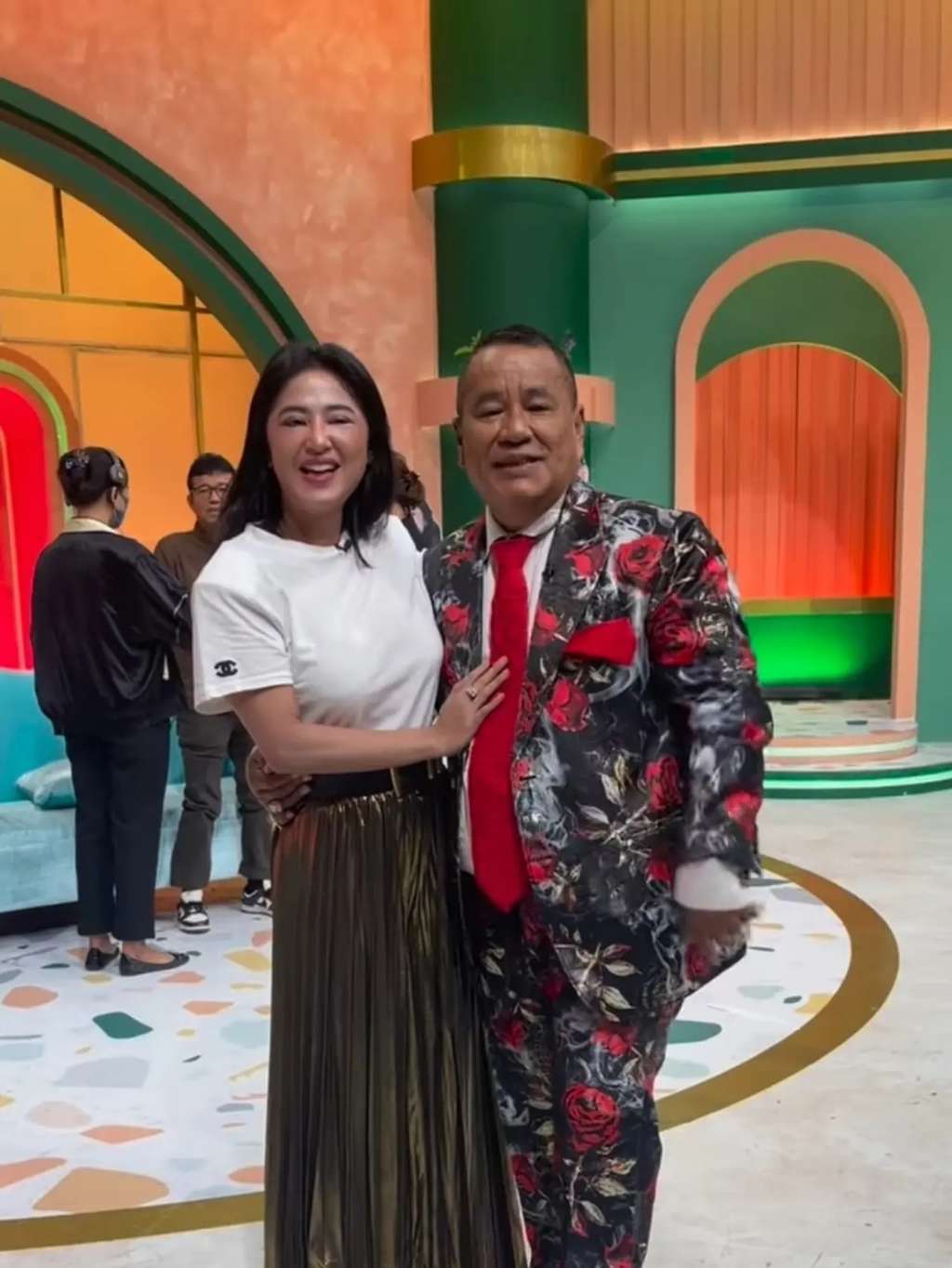 8 Potret Dewi Perssik Sebelum VS Sesudah Oplas, Wajah Bengkak & Lebih Berisi, Tuai Pro Kontra!