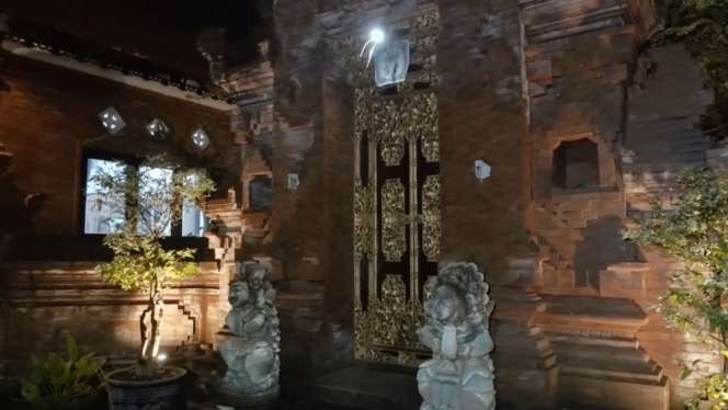 10 Adu Mewah Rumah Sule VS Orangtua Mahalini Raharja, Ternyata Sesama Sultan, Mirip Istana dan Kerajaan!