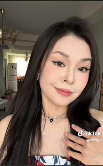 Potret Transformasi Makeup Wanita Ini Bikin Melongo, Netizen: `Bau Duitnya Langsung Keluar`!