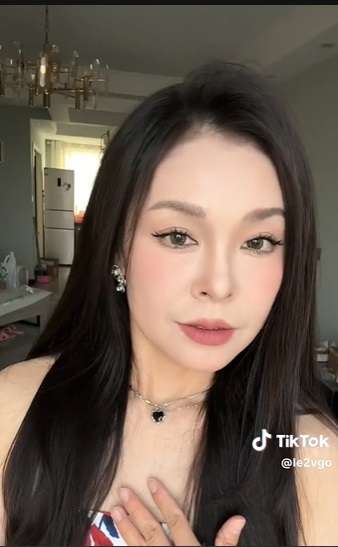 Potret Transformasi Makeup Wanita Ini Bikin Melongo, Netizen: `Bau Duitnya Langsung Keluar`!