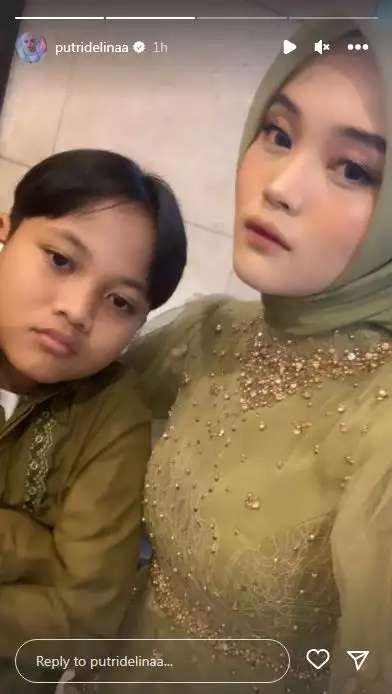 10 Adu Gaya Artis di Lamaran Mahalini & Rizky Febian, Busana Keisya Levronka Dinilai Terlalu Berani!