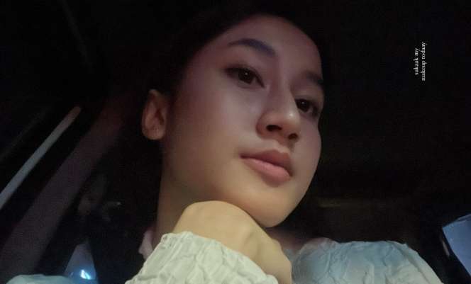 10 Adu Gaya Artis di Lamaran Mahalini & Rizky Febian, Busana Keisya Levronka Dinilai Terlalu Berani!