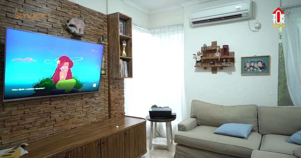 10 Adu Mewah Rumah Hanung Bramantyo VS Joko Anwar, Sesama Sutradara Tajir Melintir, Yang Satu Bak Istana Kuno!