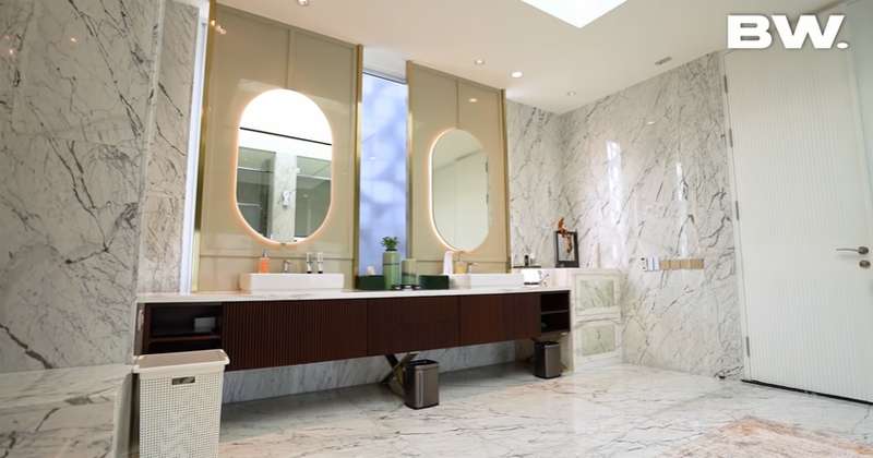 Bak Hotel Berbintang, Potret Kamar Mandi di Rumah Crazy Rich Juragan 99 dan Shandy Purnamasari