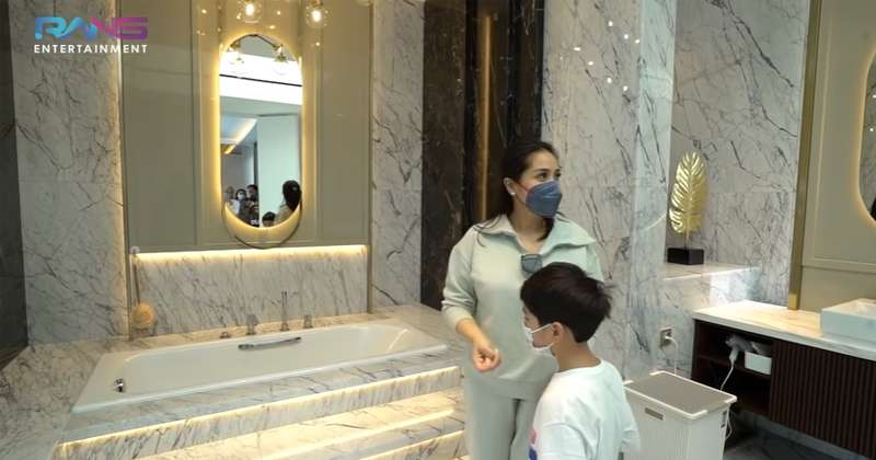 Bak Hotel Berbintang, Potret Kamar Mandi di Rumah Crazy Rich Juragan 99 dan Shandy Purnamasari