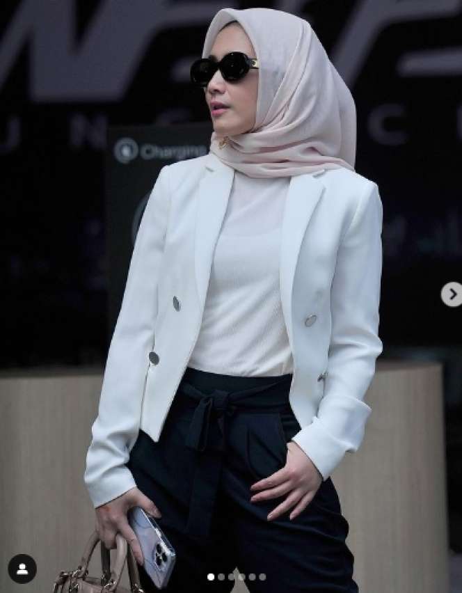 10 Adu Gaya Istri Baru Sahrul Gunawan VS Mantan Istrinya, Kini Bukan Orang Sembarangan, Seleranya Bak Langit & Bumi?