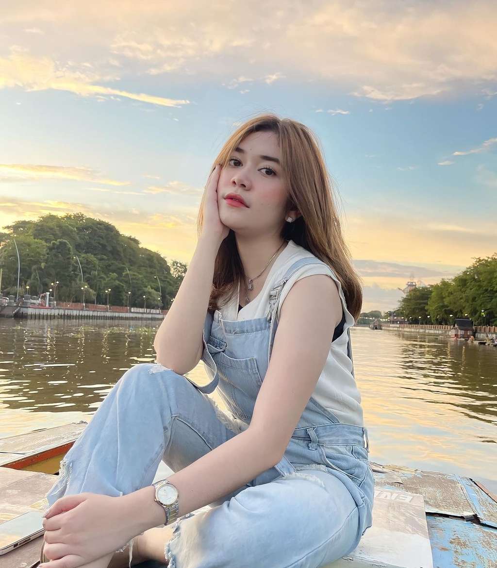 10 Pesona Putri Syahilla, Istri Mat Gondrong Sinetron Ronaldowati, Kecantikannya Disebut Bak Bidadari!