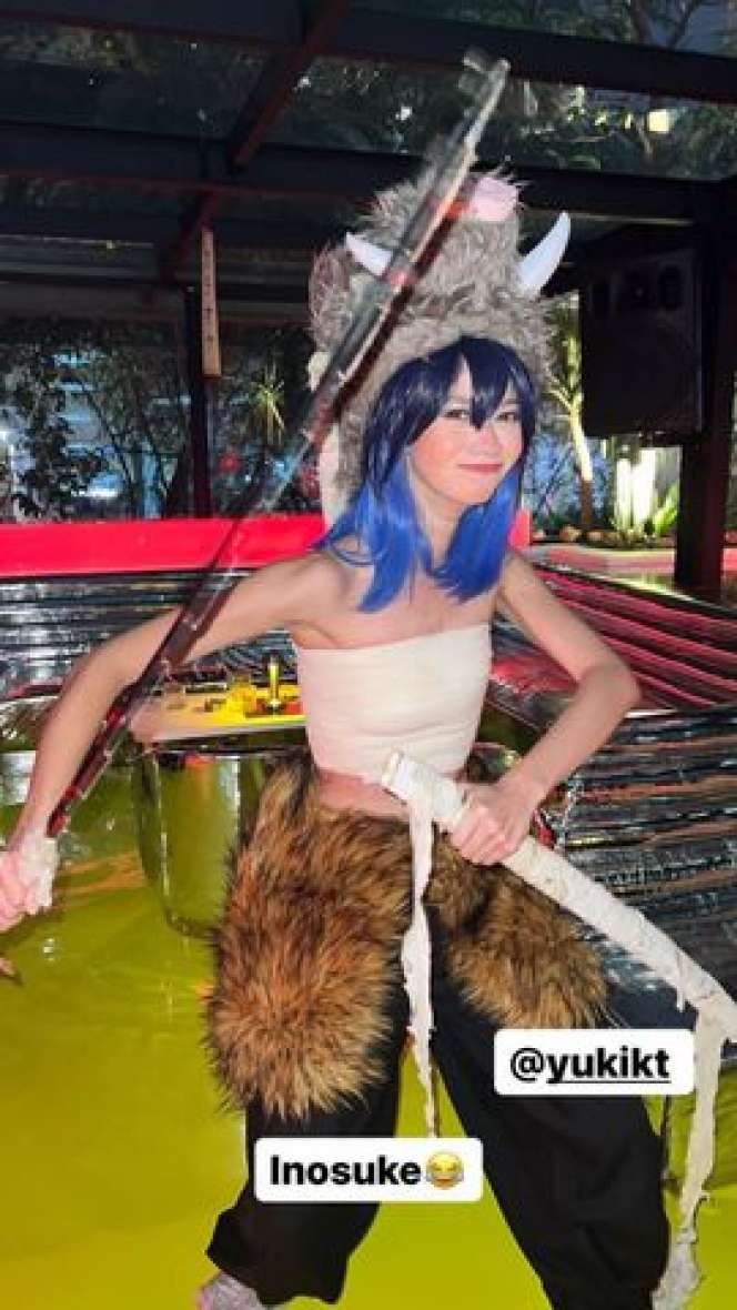 16 Gaya Artis Cosplay Anime di Pesta Ultah BCL & Vidi Aldiano, Anya Geraldine Paling Disorot, Berani Banget!