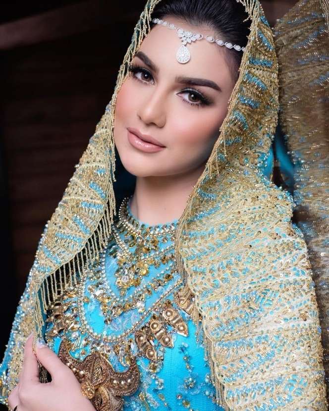Sederet Artis yang Pilih MUA Bennu Sorumba di Hari Bahagianya, Terbaru Mahalini Raharja yang Tampil Sempurna!