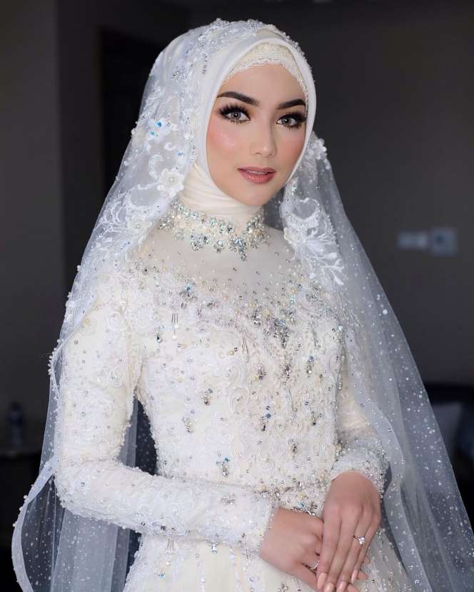 Sederet Artis yang Pilih MUA Bennu Sorumba di Hari Bahagianya, Terbaru Mahalini Raharja yang Tampil Sempurna!
