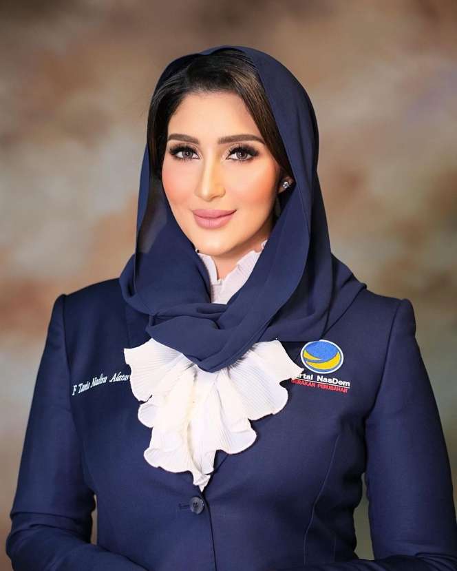 Masih Ingat Tania Nadira Mantan Istri Tommy Kurniawan? Kini Ikuti Jejak Sang Ayah di Dunia Politik, Siap Nyaleg di Pemilu 2024?