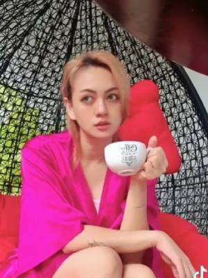 Potret Yeyen Lidya yang Baru Rayakan Ulang Tahun Ke-45, Penampilannya Makin Hot, Bikin ABG Minder!