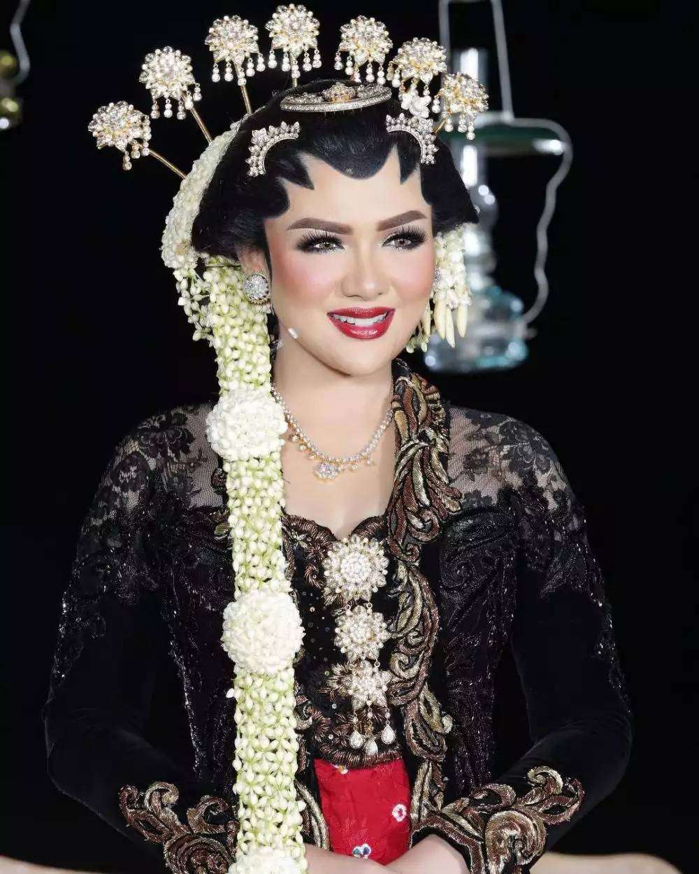 Sederet Artis yang Wajahnya Dibuat Pangling Bennu Sorumba di Hari Bahagia, Skill Tingkat Dewa!