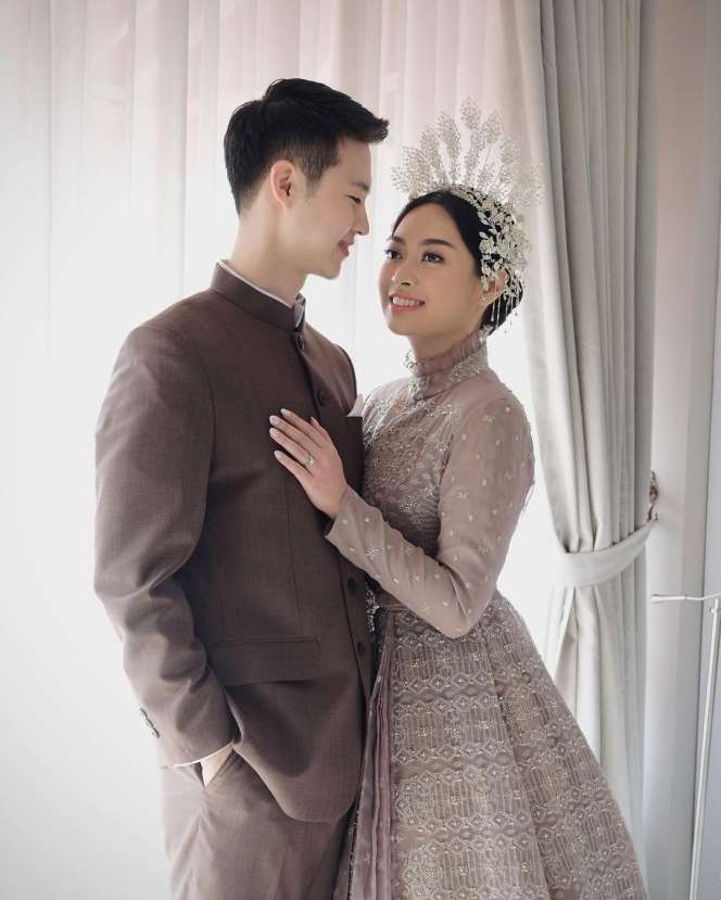 10 Potret Pernikahan Mewah Anak Bupati Pandeglang & Pria Korea, Wedding Impian Semua Wanita