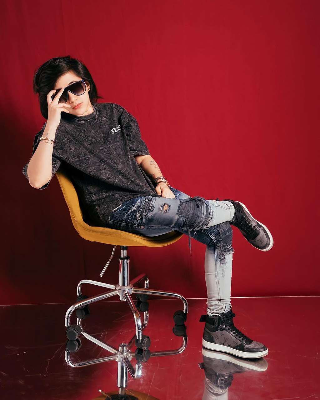 Masih Ingat Dera Siagian Jebolan Indonesian Idol? Dulu Potret Tomboynya Jadi Sorotan, Kini Banting Stir Jadi Politisi!