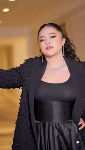 10 Adu Gaya Artis yang Pede dengan Tubuh Berisi, Ada Anak Wulan Guritno, Cantik & Hot Banget!