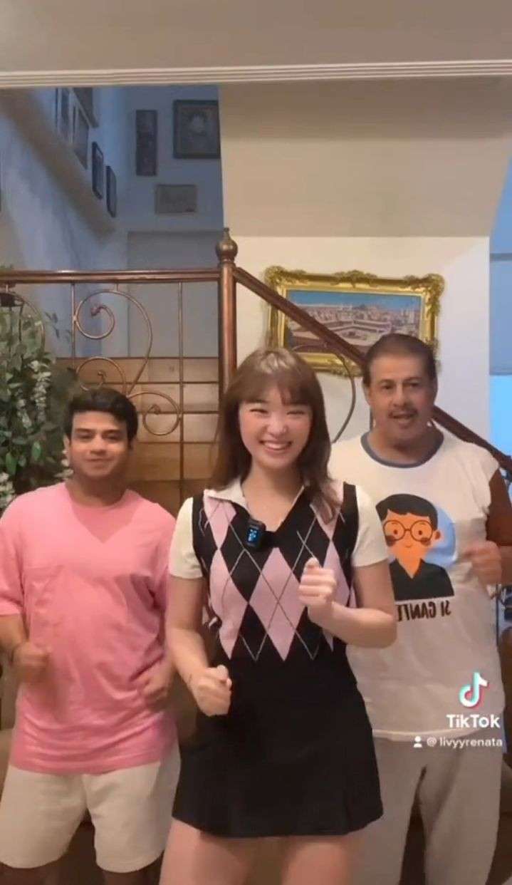 Potret Livy Renata Ajak Pak Muh Joget TikTok Saat Main ke Rumah Fadil Jaidi
