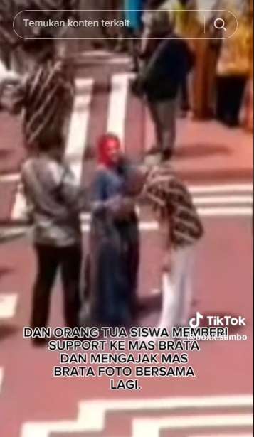 10 Potret Pilu Kelulusan Putra Ferdy Sambo, Ayah Ibu Tak Hadir, Sikap Teman-temannya Bikin Terenyuh