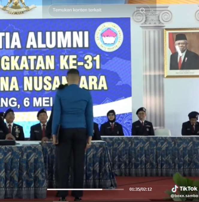 10 Potret Pilu Kelulusan Putra Ferdy Sambo, Ayah Ibu Tak Hadir, Sikap Teman-temannya Bikin Terenyuh