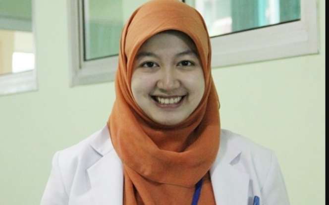 Tak Banyak yang Tahu, Sederet Selebriti Tanah Air Ini Berprofesi Sebagai Dokter, Ada yang Jadi Spesialis di Amerika Serikat!