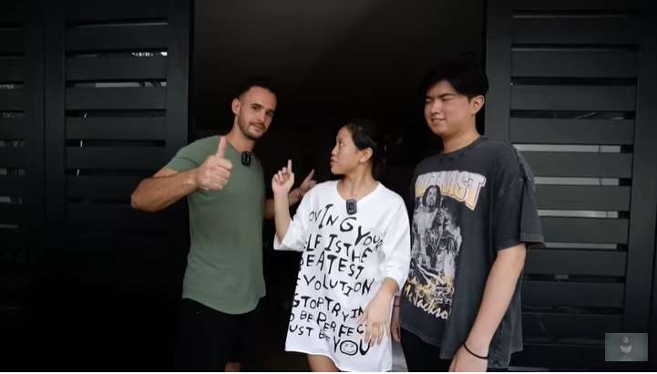 8 Potret Kedekatan Laura Meizani & Antonio Dedola, Kompak Unfollow dan Bongkar Aib Nikita Mirzani