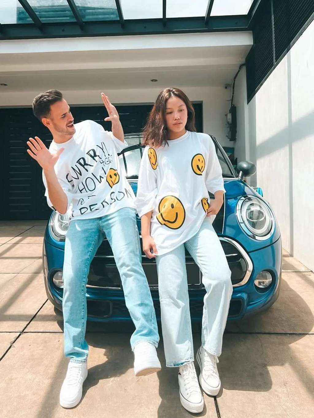 8 Potret Kedekatan Laura Meizani & Antonio Dedola, Kompak Unfollow dan Bongkar Aib Nikita Mirzani