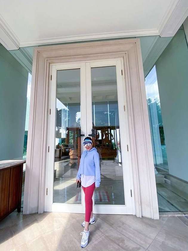 10 Adu Mewah Rumah Nagita Slavina VS Syahrini, Sama-Sama Sultan, Punya Selera & Level yang Sama!