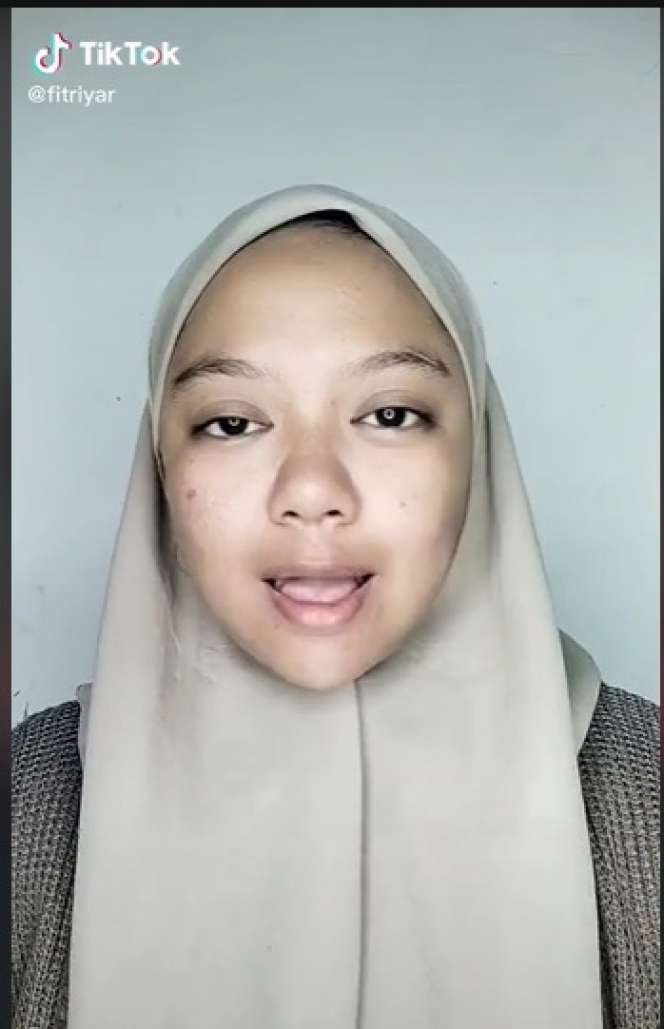 Potret Transformasi Makeup Wanita Ini Bikin Melongo, Hasilnya Bak Langit dan Bumi!