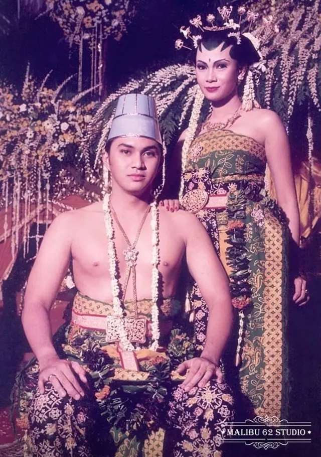 10 Foto Lawas Pernikahan Artis Era 90-an, Rano Karno Mudanya Ganteng Banget, Pantes Jadi Rebutan!