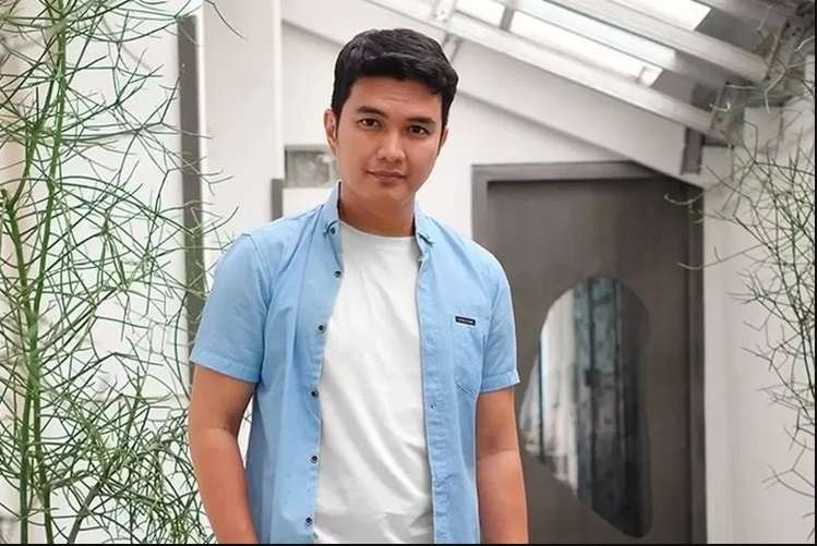 Deretan Seleb yang Berjuang Sembuh dari Kanker, Lakukan Kemoterapi Hingga Alami Kebotakan, Terbaru Nunung dan Perjuangannya Untuk Sembuh!