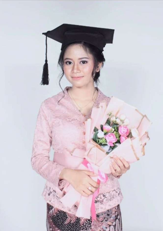 Potret Putri Cantik Sus Rini, Netizen Kepo Disebut Mirip Yuki Kato