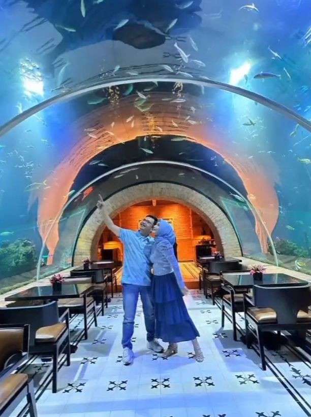 Bak Pasangan Muda, Penampilan dan Gaya Sahrul Gunawan-Dine Mutiara Bulan Madu Romantis Jadi Sorotan