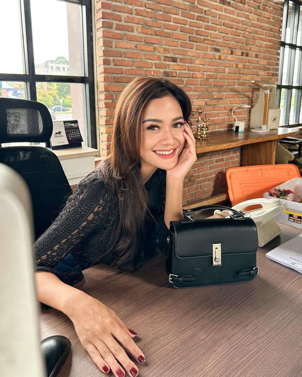 10 Adu Gaya Dahlia Poland VS Andi Annisa, Diisukan Jadi Pelakor Fandy Christian, Beda Level?
