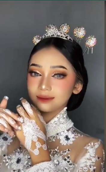 Wanita Berwajah Imut Ini Dirias MUA Ala Pengantin, Endingnya Bikin Takjub, Disebut Mirip Nikita Willy!