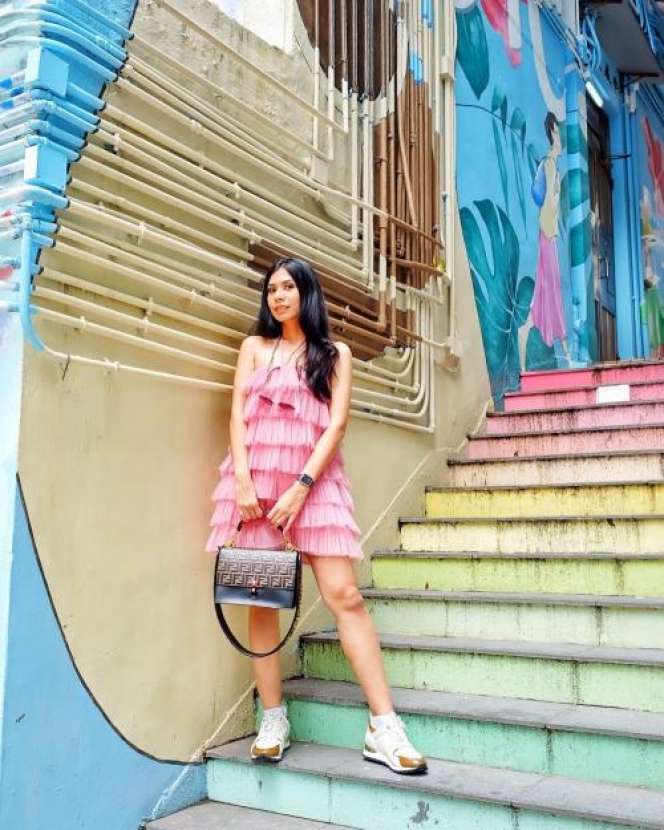 Sering Tampil Glamor, Potret Putri Hasibuan Kakak Ipar Jessica Mila Ternyata Bukan Orang Sembarangan