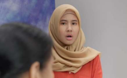 Jarang Tersorot, Potret Cantik Shenina Cinnamon Tampil Berhijab di Onde Mande