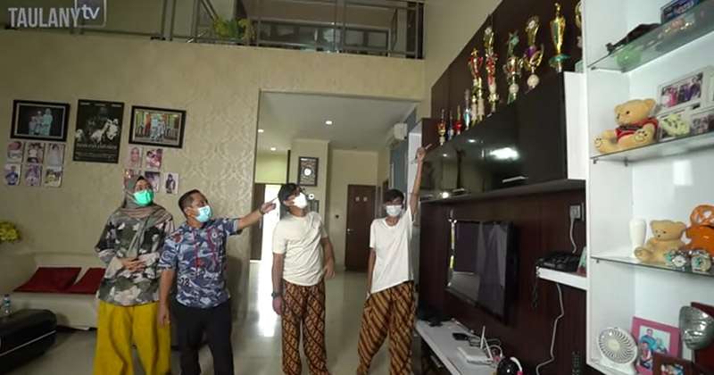 10 Adu Mewah Rumah Denny Cagur VS Narji, Dua Komedian Maju Caleg 2024, Yang ini Lebih Tajir?