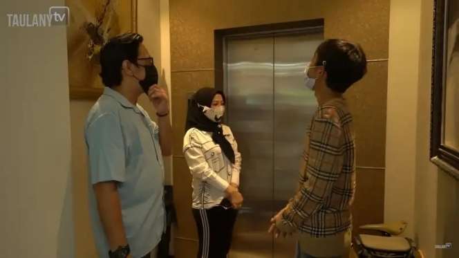 10 Adu Mewah Rumah Denny Cagur VS Narji, Dua Komedian Maju Caleg 2024, Yang ini Lebih Tajir?