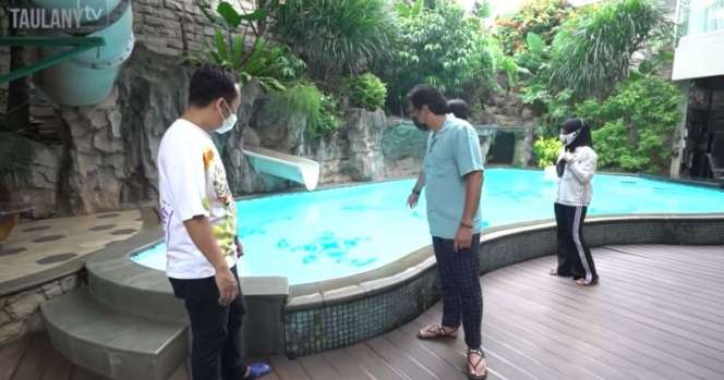 10 Adu Mewah Rumah Denny Cagur VS Narji, Dua Komedian Maju Caleg 2024, Yang ini Lebih Tajir?