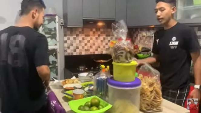 10 Potret Rumah Sederhana Beckham Putra, Pemain Timnas yang Disorot Antarkan Indonesia Raih Emas