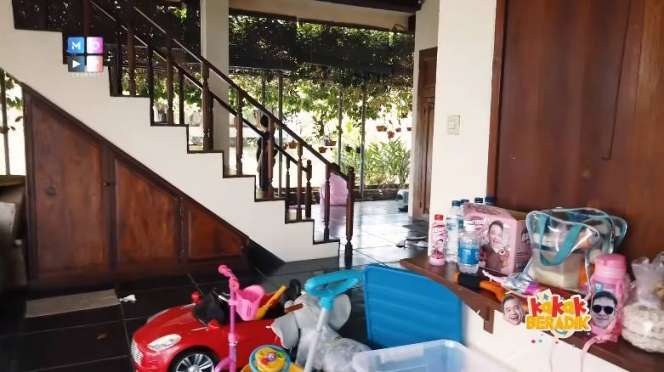 Potret Villa Mewah Ruben Onsu yang Berdiri di Tengah-tengah Sawah