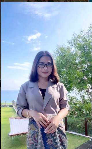 Adu Gaya Dian Sastrowardoyo dan Prilly Latuconsina Saat Jadi Dosen Praktisi, Fashionnya Curi Perhatian!