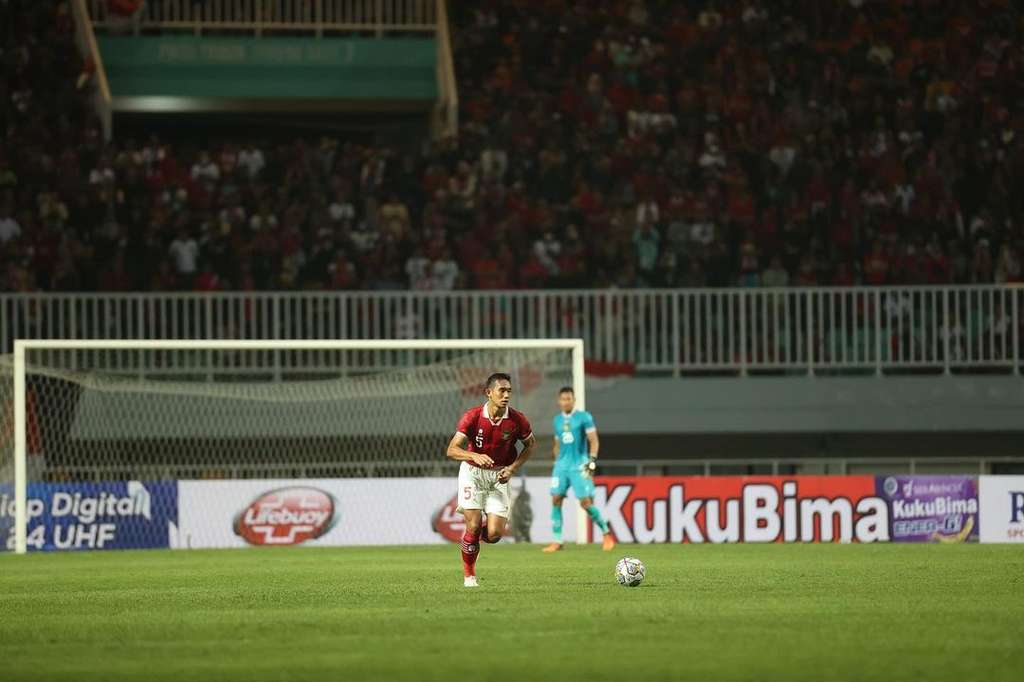 Potret Rizky Ridho Kapten Timnas Sepakbola Indonesia U-22 di Sea Games Kamboja yang Curi Perhatian, Penampilan Rapi hingga Berkepala Dingin!