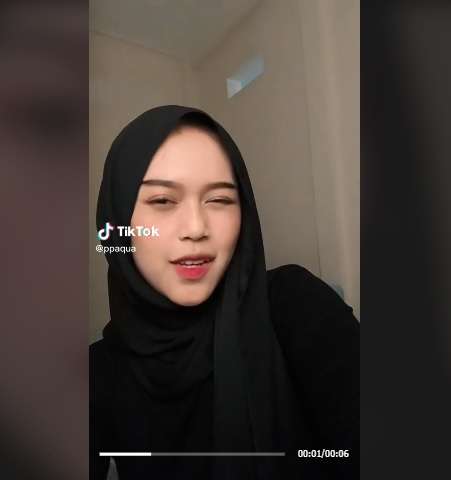Cantik dan Berhijab Potret Shafiyah, Kekasih Ramadhan Sananta Top Skor Timnas Indonesia di SEA Games 2023