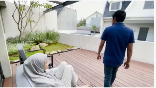 Baru Ditempati Satu Tahun, Inilah Potret Rumah Baru Desta dan Natasha Rizky yang Usung Konsep Monokrom, Kini Pernikahannya di Ujung Tanduk!