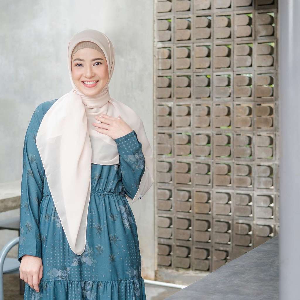 Adu Gaya Mantan Pacar Desta Sebelum Nikahi Natasha Rizky, Ada yang Pernah Viral Karena Adegan Syur Tersebar!
