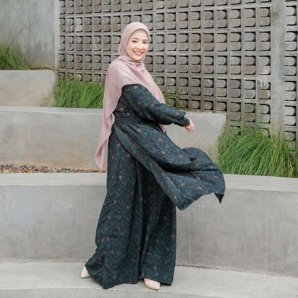 Adu Gaya Mantan Pacar Desta Sebelum Nikahi Natasha Rizky, Ada yang Pernah Viral Karena Adegan Syur Tersebar!
