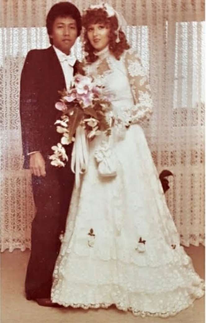10 Foto Lawas Ibu Artis Saat Usia 20-an, Umi Kalsum Plek Ketiplek Ayu Ting Ting, Cantik & Bening Abis!